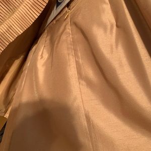 Beautiful gold Size 12 CHANCELLE 2pc skirt suit.